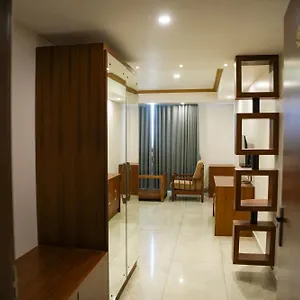 Regency Club Hotel
